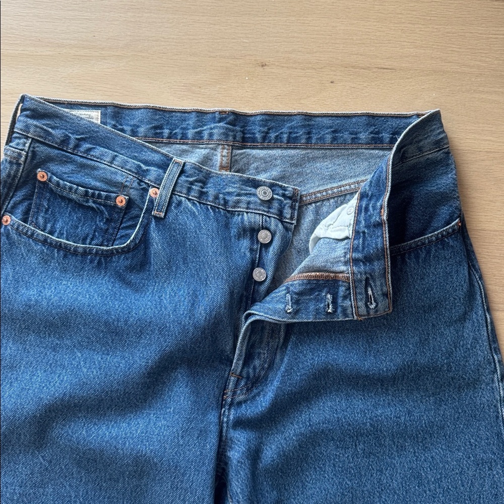 NWOT Levi’s 501 90’s Premium Men's Jeans 32x30 - Picture 3 of 12